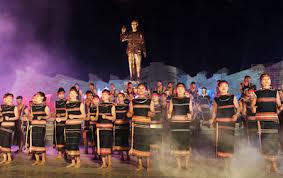 ເປີດສະຫລອງອະນຸສາວະລີປະທານ ໂຮ່ຈິມິນ ຢູ່ ໄຕງວຽນ